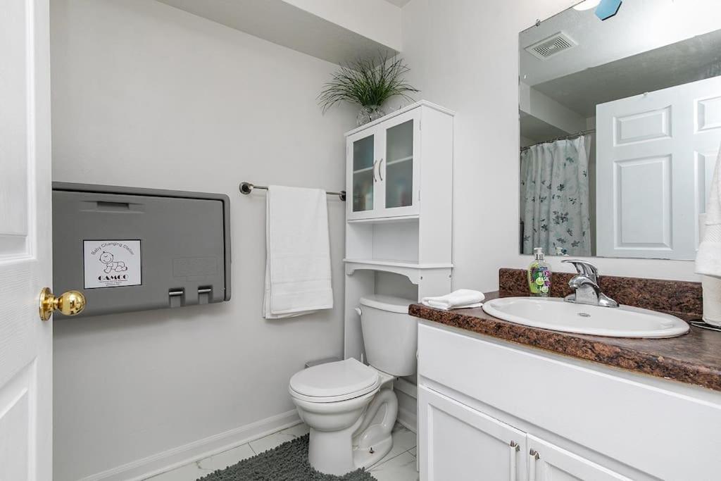Family Friendly Home Close To Airport And Downtown Des Moines Exterior foto